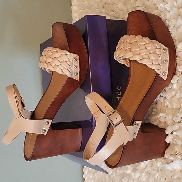 Madden Girl Shoes - Madden Girl tan woven chunky heel womens  size 10